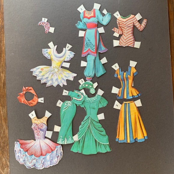 Vintage | Whitman Publishing Nutcracker Dolls - Picture 10 of 15